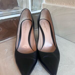 Gianvito Rossi Black Leather Gilda Round Toe Pumps/Heels/Shoe EUR 39/US 8.5